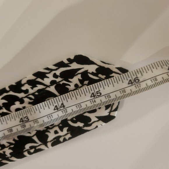 J Crew y2k 100% Silk Belt Black White Damask Print Gold Tone D Ring Buckle - Picture 5 of 6